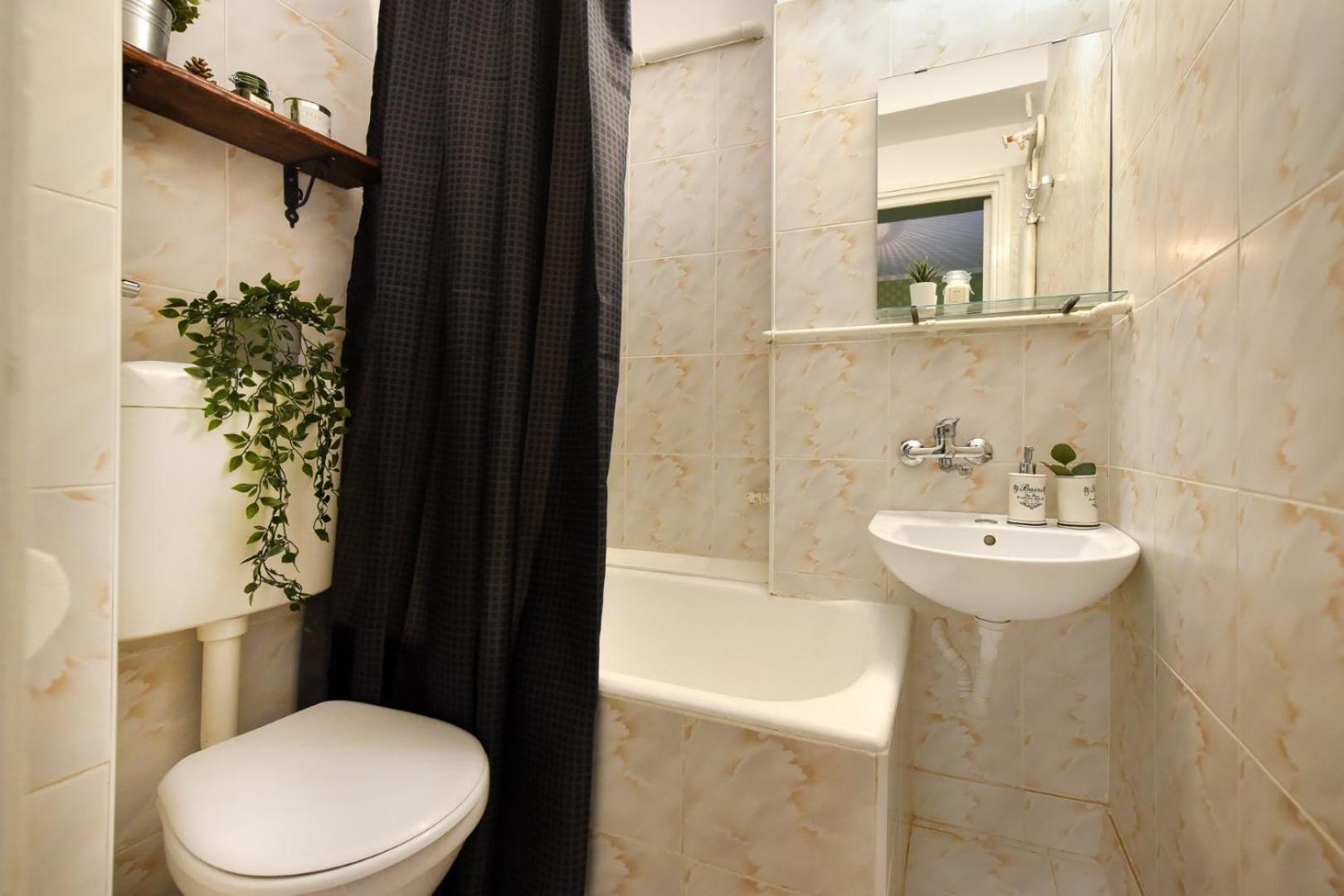 Chic Accommodation With Breathtaking Views Over Calea Victoriei - Your Central Heaven Bucareste Exterior foto